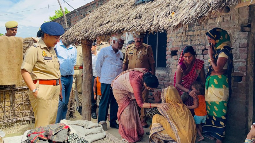 हिंसक वन्यजीव प्रभावित क्षेत्रों का डीएम व एसपी ने किया भ्रमण शोकाकुल परिवार से भेंट कर व्यक्त की संवेदना