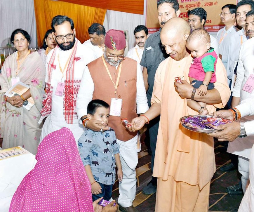 मुख्यमंत्री योगीने बहराइच में मानव-वन्यजीव संघर्ष से प्रभावित परिवारों से भेंट वार्ता