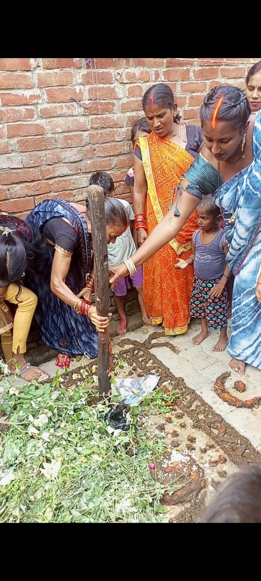 हर्षोल्लास से मनाया गया गोबर्धन पूजा पर्व