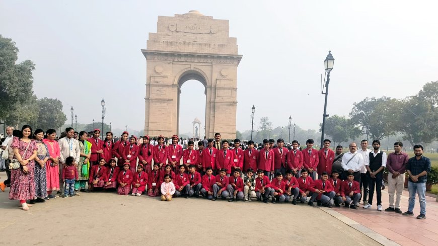 फ्यूचर लीडर्स स्कूल के बच्चों ने ऐतिहासिक स्थलों का किया भ्रमण