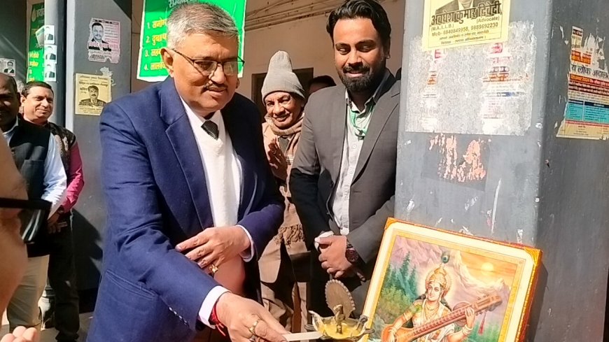 राष्ट्रीय लोक अदालत में कुल 38753 मुकदमें निस्तारित हुए और 14.12 लाख रूपया जुर्माना वसूल किये और मृतको व घायलों को 5.31 करोड़ रूपये का प्रतिकर एवार्ड पारित हुआ