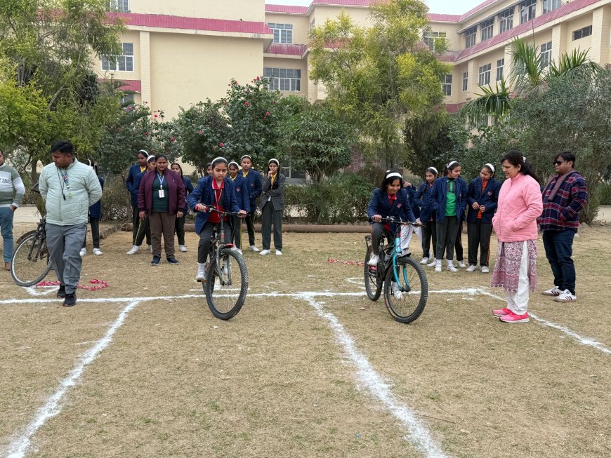 बाबा इन्टरनेशनल स्कूल में हुई स्लो साईकिल रेस प्रतियोगिता