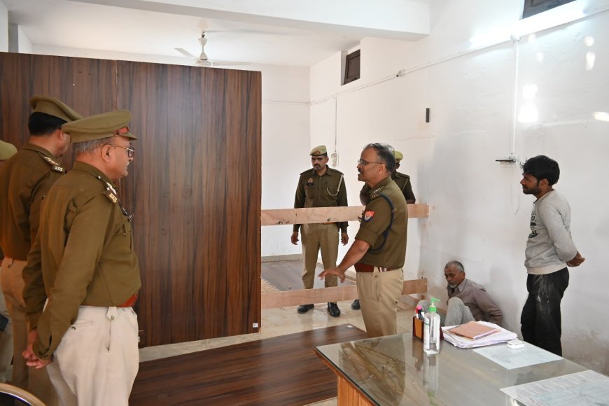 पुलिस अधीक्षक चित्रकूट द्वारा क्षेत्राधिकारी कार्यालय, महिला थाना,यातायात कार्यालय एवं अपराध शाखा में हो रहे निर्माण कार्य का किया गया निरीक्षण