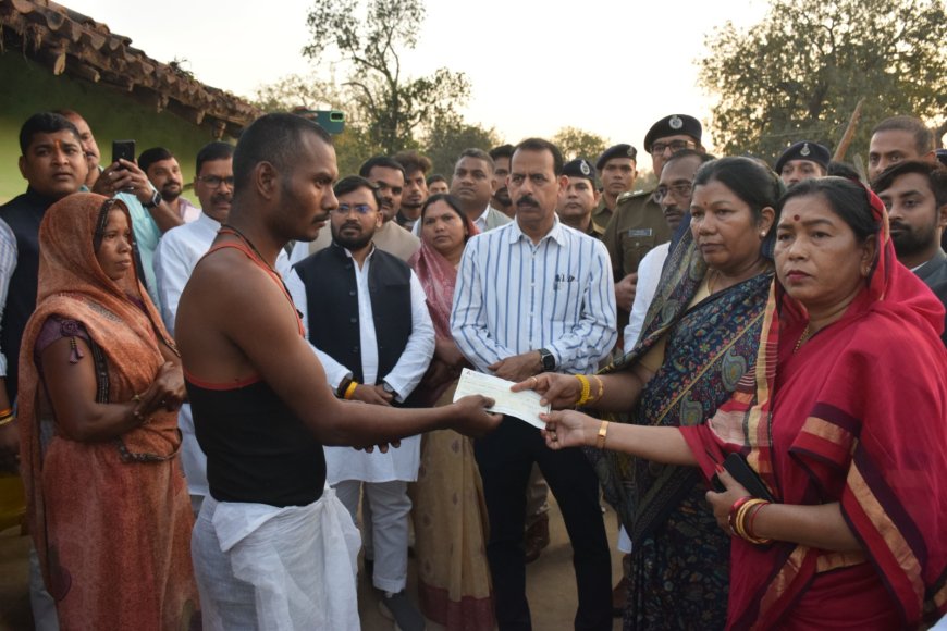 मृतक के परिजनों से मिली प्रभारी मंत्री, इस दुखद घड़ी में प्रदेश सरकार आपके साथ खड़ी है श्रीमती संपत्तिया उईके