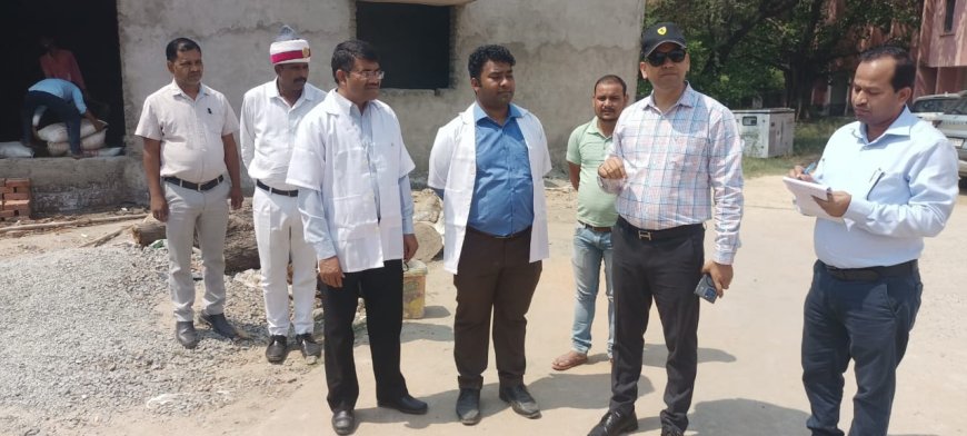 अचानक निरीक्षण पर पहुंचे जिलाधिकारी भदोही