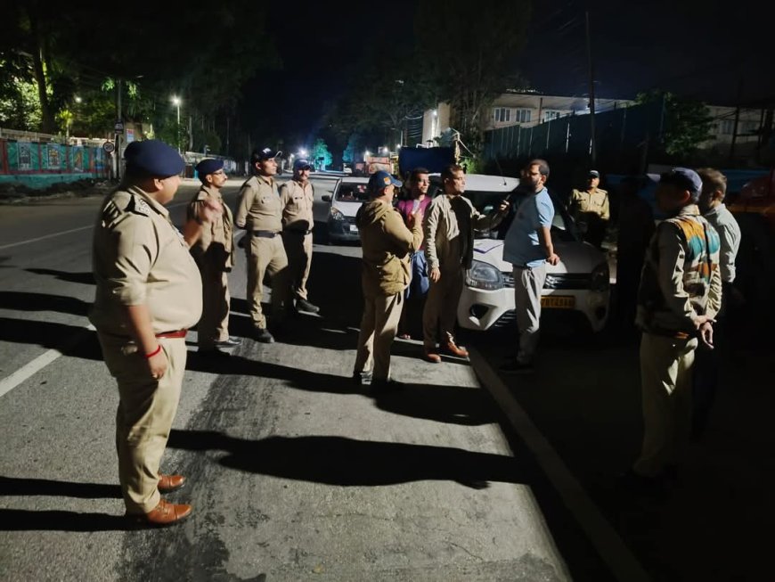 पौड़ी पुलिस द्वारा चार धाम यात्रा व सुरक्षा व्यवस्था हेतु चलाये सघन चेकिंग अभियान के परिणामस्वरूप उल्लंघनकर्ताओं पर लगातार हो रही कार्यवाही।