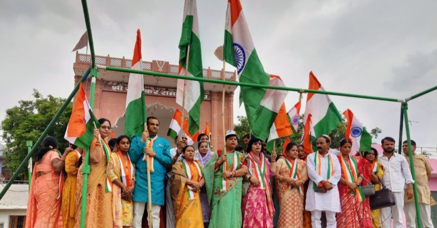 कानपुर देहात में निकाली गई तिरंगा शौर्य यात्रा में बीजेपी के कई मंत्रियों ने लिया हिस्सा,सेना के शौर्य को किया सलाम,