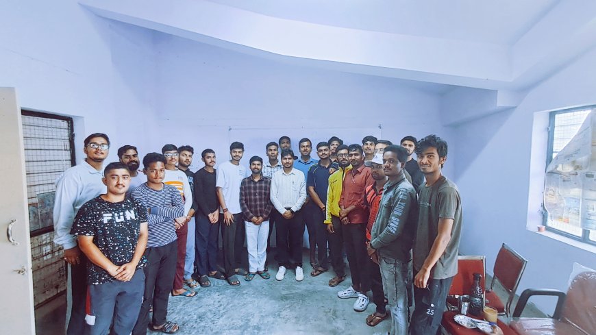 छात्रावास में उच्च शिक्षा पर व्याख्यान, अधीक्षक डॉ. धर्मेंद्र कुमार ने दी एनआईआरएफ व नैक रैंकिंग पर विस्तृत जानकारी।