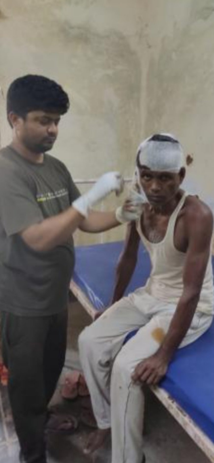 हिंसक तेंदुआ ने दो युवकों पर किया हमला,युवक घायल,क्षेत्र में दहशत का माहौल