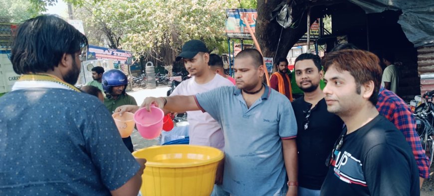 ऑपरेशन सिंदूर के सफल होने पर, भारतीय सेना को बधाई देने हेंतु, हर्षोउल्लास के साथ, शिकंजी वितरण का कार्यक्रम संपन्न