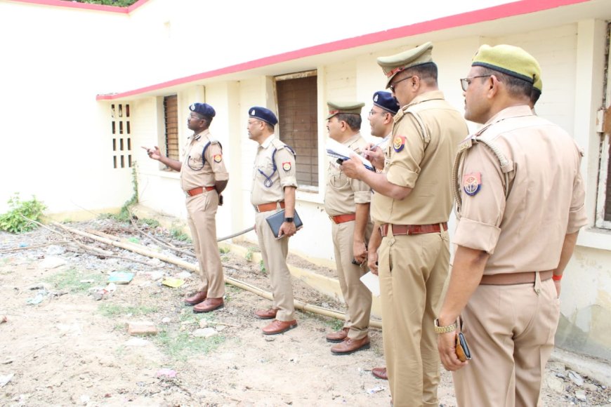 मंडलाआयुक्त पुलिस उपमहानिरीक्षक चित्रकूटधाम परिक्षेत्र बांदा की अध्यक्षता में तहसील सभागार मऊ में सम्पूर्ण समाधान दिवस का आयोजन किया गया।