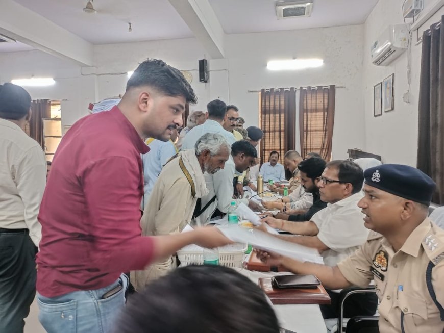 शासन के मंशानुरूप जनपद के सभी तहसीलों में आयोजित किया गया सम्पूर्ण समाधान दिवस