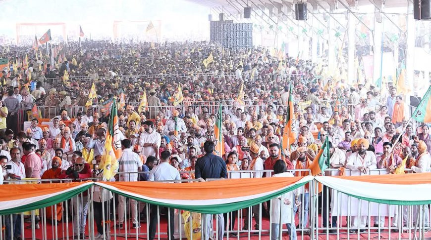 बहराइच में सीएम योगी ने महाराज सुहेलदेव की प्रतिमा का किया अनावरण,