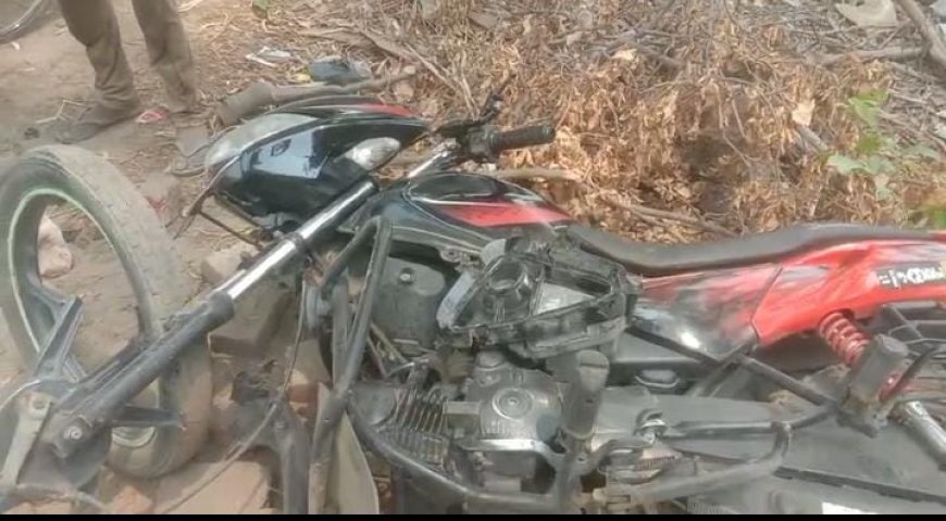 कार की टक्कर में बाइक सवार घायल प्रायवेट चिकित्सक के पास चल रहा है उपचार