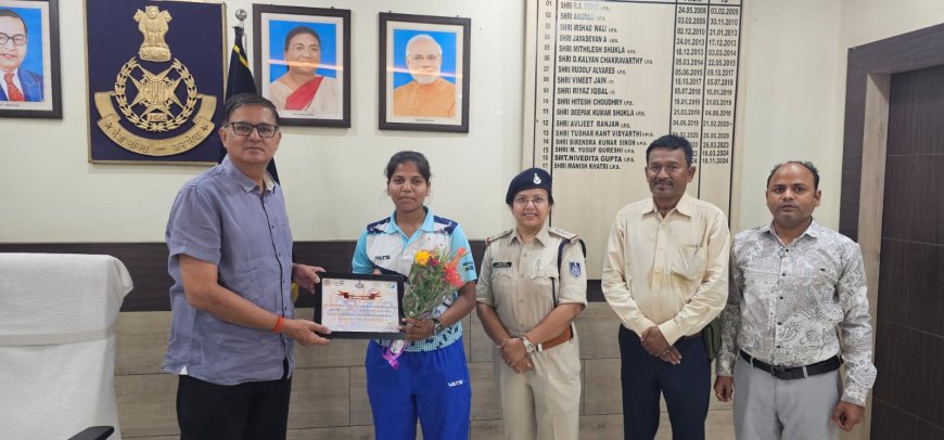सिंगरौली की बेटी खुशबू साकेत ने रूस में गूंजाया देश का नाम — मास्को वुशु स्टार अंतर्राष्ट्रीय चैंपियनशिप 2025 में भारत के लिए जीते दो कांस्य पदक