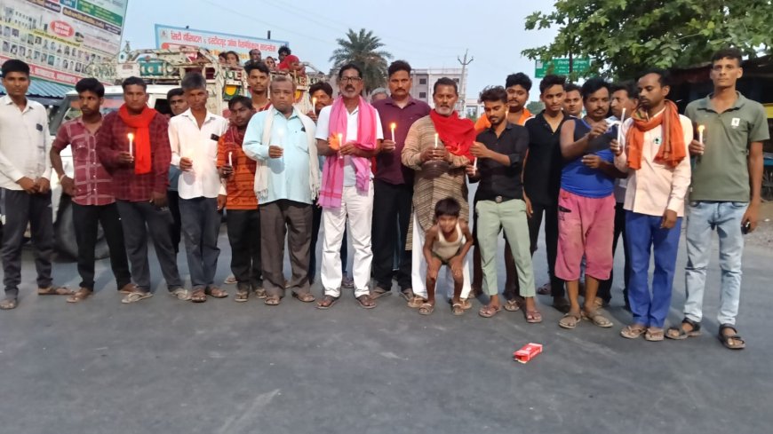 अहमदाबाद में प्लेन क्रेश में मरे हुए लोगों के प्रति कैन्डल मार्च निकालकर दो मिनट का मौन रख कर श्रद्वांजलि दी गई