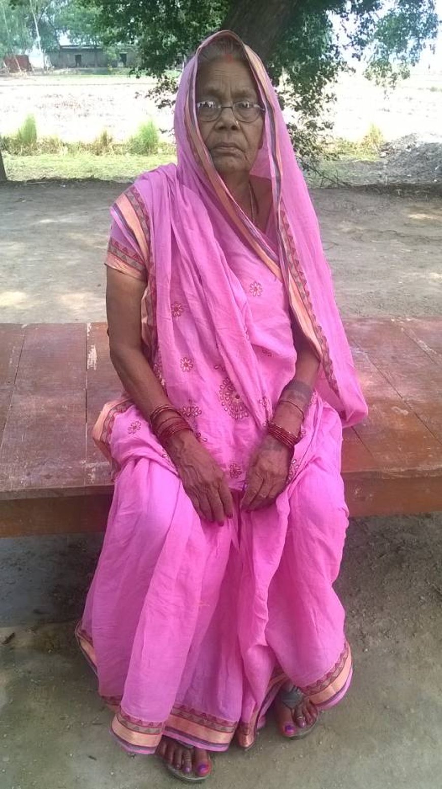 जिला सूचना अधिकारी की माता मेवाती देवी निवासी ग्राम कनेरी जनपद गाजीपुर उत्तर प्रदेश का लगभग 80 वर्ष की आयु में दिनांक 13 जून 2025 को सांयकाल निधन हो गया।