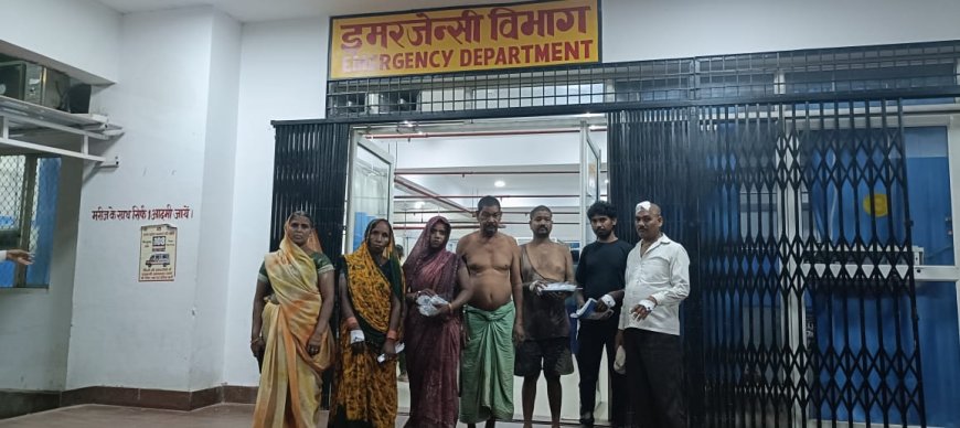 मकान निर्माण को लेकर दो पक्षों में चले जमकर लाठी डंडे मारपीट में दर्जनों लोग हुए घायल