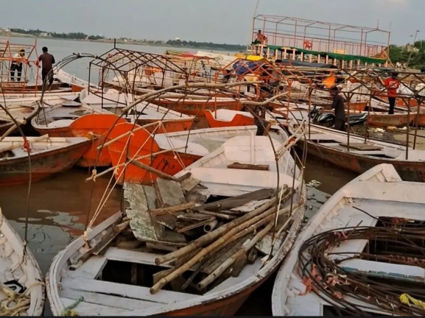 प्रयागराज मे गंगा -यमुना के बढ़ते जलस्तर को देखते हुए नावो पर लगी रोक,अरैल घाट पर लगी नावो कि कतार