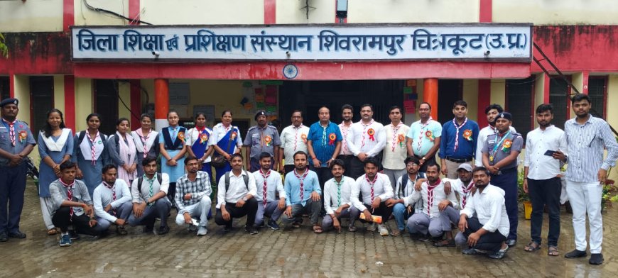पांच दिवसीय स्काउटिंग एण्ड गाइडिंग के इन्ट्रोडक्टरी कोर्स का प्रशिक्षण डायट शिवरामपुर-चित्रकूट में सकुशल सम्पन्न हुआ।