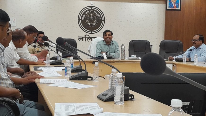 विभिन्न समस्याओं को लेकर अपर जिलाधिकारी अध्यक्षता में संपन्न हुई, व्यापार मंडल की बैठक