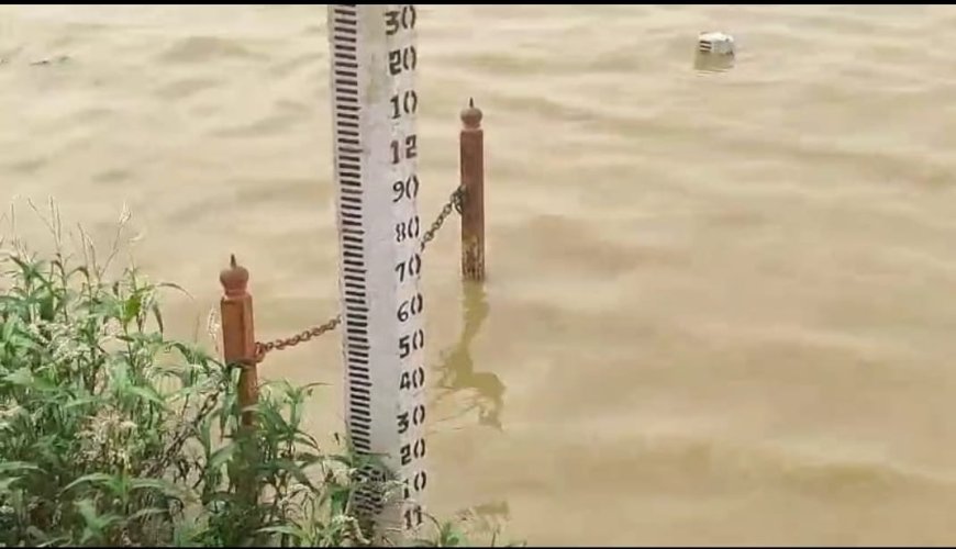 अवर्षण के बावजूद गंगा का जलस्तर बढ़ने से तटवर्ती इलाकों में हड़कंप