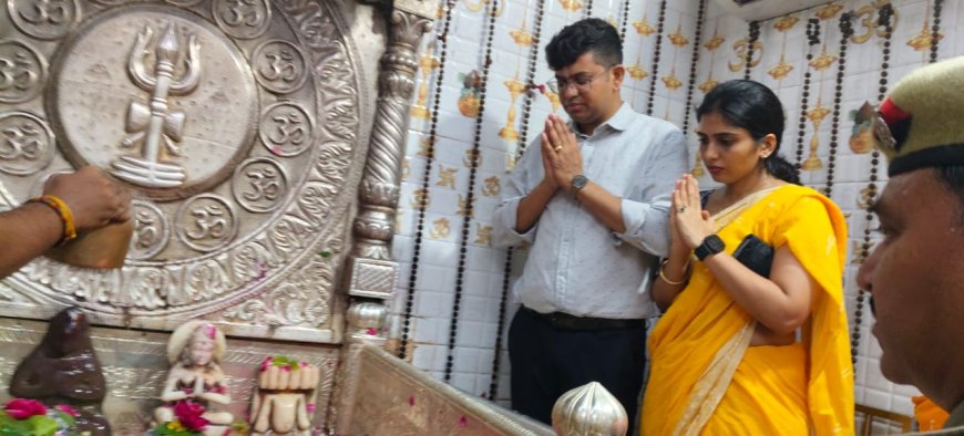 जनपद में बीते दिन हुए भारी वर्षा के कारण मंदाकिनी नदी में जल स्तर बढ़ गया तथा पानी उतरने के पश्चात जिलाधिकारी ने रामघाट का निरीक्षण किया