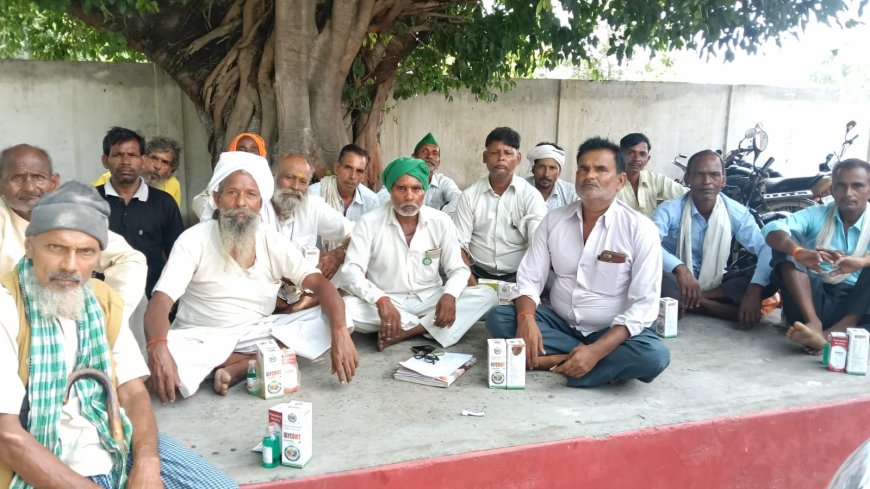 भारतीय किसान यूनियन महात्मा टिकैत गुट की मासिक बैठक ब्लाक परिसर में हुई