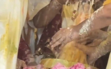 मथुरा के बरसाना में मनाया गया राधा रानी का प्राकृतिक उत्सव लगे राधे-राधे के नारे