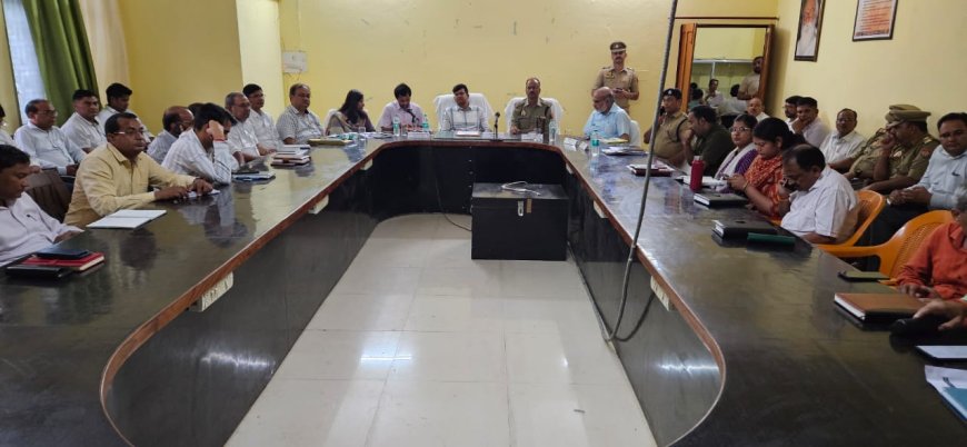 जिलाधिकारी  की अध्यक्षता में व पुलिस अधीक्षक  की उपस्थिति में तहसील समाधान दिवस का आयोजन कृषि भवन कर्वी में सम्पन्न