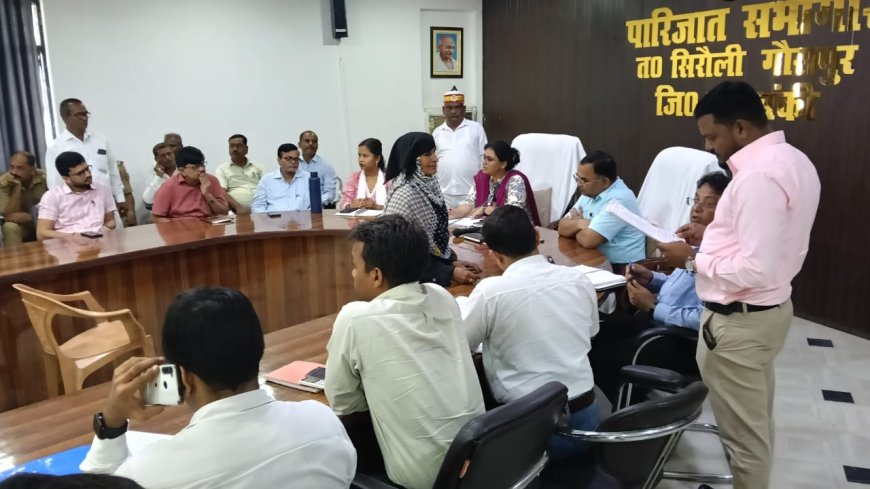 सम्पूर्ण समाधान दिवस में 65शिकायतें आंयी 23 निस्तारित