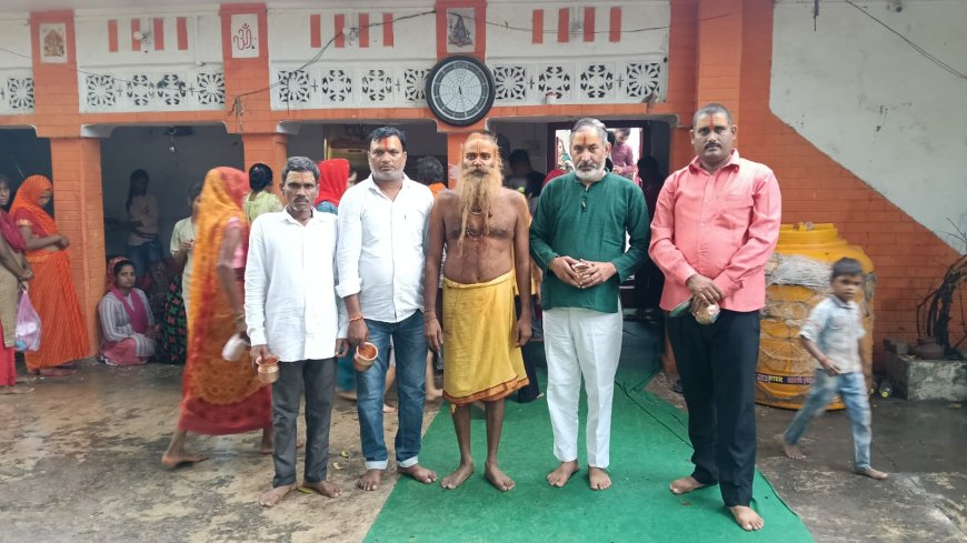 सावन मास के चौथे व अन्तिम सोमवार को हजारों श्रद्धालुओं ने महाभारत कालीन कुन्तेश्वर धाम में जलाभिषेक किया
