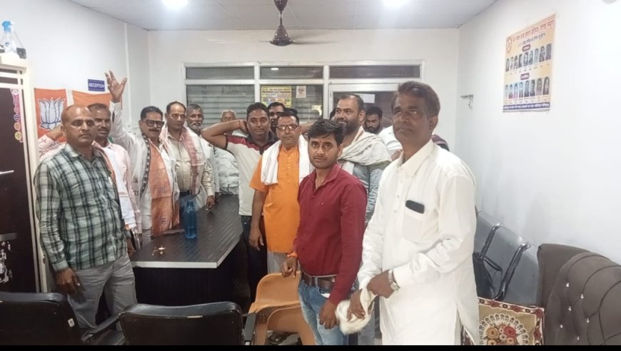 हर घर तिरंगा अभियान के तहत की रमेश चंद इंटर कॉलेज सोनई मण्डल पर बैठक संपन्न हुई