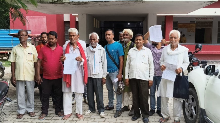 पिपरिस में लेखपाल पर अवैध वसूली के आरोप, ग्रामीणों ने एसडीएम से की शिकायत