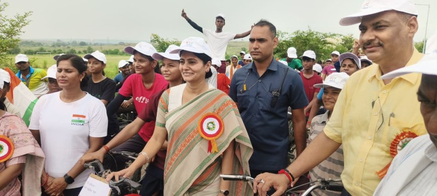 *हाकी के जादूगर मेजर ध्यान चन्द की जयंती के उपलक्ष्य में आयोजित तीन दिवसीय खेल प्रतियोगिता के समापन के अवसर आॅन सण्डे एण्ड साइकिल रैली प्रतियोगिता का किया गया आयोजन*