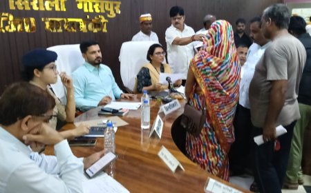 सम्पूर्ण समाधान दिवस में 72 शिकायतें आयीं 12 का मौके पर निस्तारण किया गया