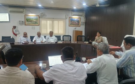 मुख्य विकास अधिकारी अमृतपाल कौर की अध्यक्षता में जिला पोषण समिति की बैठक कलेक्ट्रेट सभागार में संपन्न हुई।