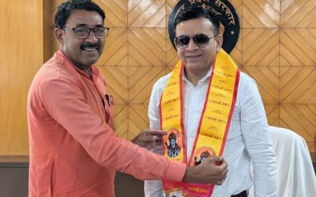 आयुक्त से सभासद ने की मंदाकिनी नदी के कगार की पिचिंग करने की मांग