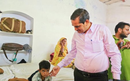 जिलाधिकारी ने बाढ़ शरणालयों का किया निरीक्षण, प्रभावित परिवारों को दिलाया भरोसा