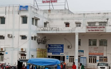 जिला चिकित्सालय में क्रय सामग्रियों एवं खर्च राशि का मामला पकड़ा तूल आम आदमी पार्टी के जिलाध्यक्ष ने उच्च स्तरीय की जांच कराये जाने की उठाई मांग, कहां यहां लाखों रूपये की हुई है अनियमितता