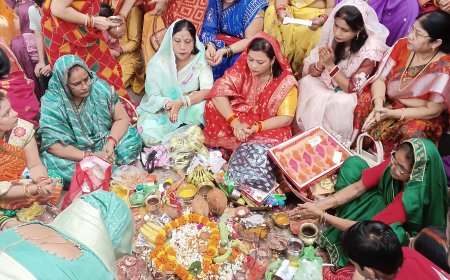 मां अपनी पुत्र के लिए लंबी उम्र की कामनाएं की