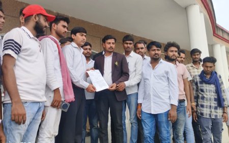 बुन्देलखण्ड मुक्ति मोर्चा का विशाल धरना प्रदर्शन , मुख्यमंत्री को सम्बोधित ज्ञापन सौंपा जायेगा