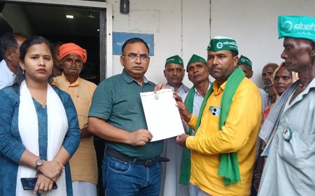 भारतीय किसान अवस्थी संगठन ने तहसीलदार बालेन्दु भूषण वर्मा को दस सूत्रीय ज्ञापन मांग पत्र सौंपा