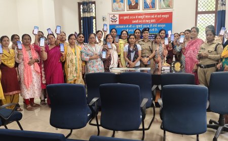 श्रीनगर में महिलाओं एवं युवतियों को "गौरा शक्ति" मॉड्यूल में किया गया रजिस्ट्रेशन।