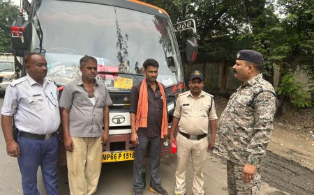 आरटीओ अधिकारी विक्रम सिंह राठौड़ वा चेक पॉइंट प्रभारी के निर्देश अनुसार 15 दिन का विशेष सड़क सुरक्षा संबंधित नियमों का पालन कराया गया