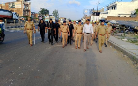 त्योहारों पर सुरक्षा के पुख़्ता इंतज़ाम, अफसरों ने किया रनिया में फ्लैग मार्च