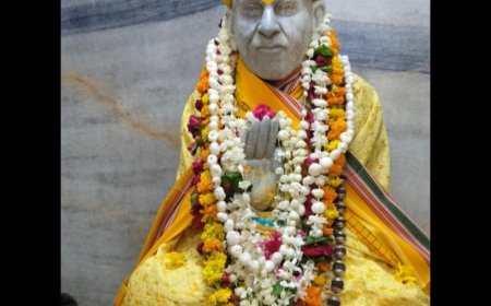 श्री श्री 1008 महाराज धीरlज चक्रवर्ती सम्राट अमरगढ़ किला मिर्जापुर पुण्यतिथि पर भंडारे का आयोजन