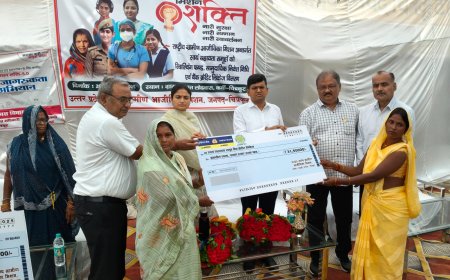 मिशन शक्ति 5.0 अंतर्गत ग्राम पंचायत लोढ़वारा विकासखण्ड कर्वी मे स्वयं सहायता समूह सदस्यों की गोष्ठी का कार्यक्रम आयोजित किया गया