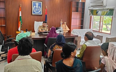 पुलिस अधीक्षक, सोनभद्र द्वारा जनता दर्शन में आए फरियादियों की सुनी गई समस्याएं