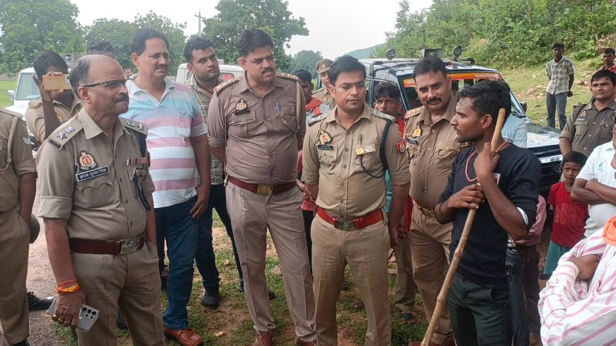 पुलिस अधीक्षक चित्रकूट के निर्देशानुसार बदमाशों की सूचना पर तत्काल एसओजी मय ड्रोन टीम के साथ थाना कोतवाली कर्वी,बहिलपुरवा,रैपुरा,मानिकपुर एवं चौकी सरैया पुलिस बल व जनता के लोगों द्वारा थाना क्षेत्र रैपुरा के चर गांव के पहाड़ों पर कॉम्बिंग  शुरू की गयी ।